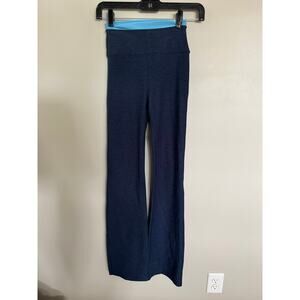 NWOT Beyond Yoga Spacedye Layered Bootcut Pant in Nocturnal Navy SZ XS